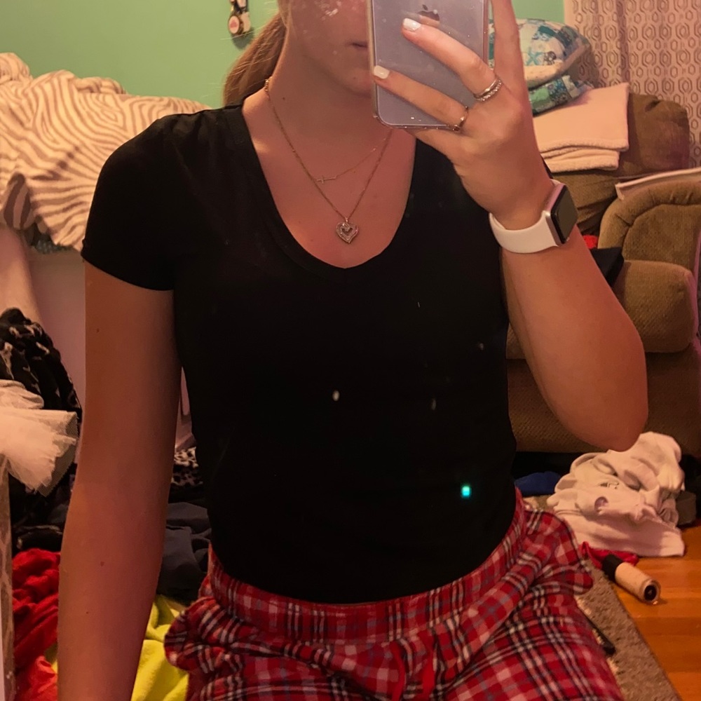 black crop top